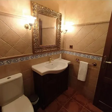 Rural El Nogal Hotell Madrona
